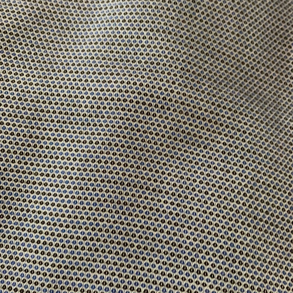 Button up - Picture 3 of 3